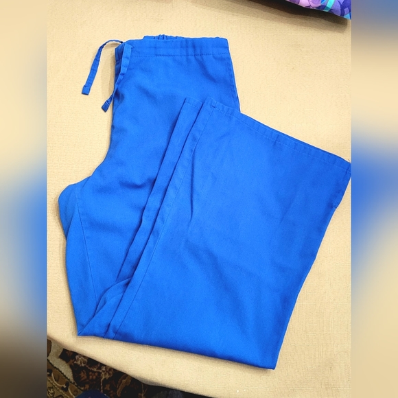 Womens Scrub Set - Picture 5 of 7